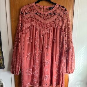 Elegant Lace Mini Dress in Dusty Pink